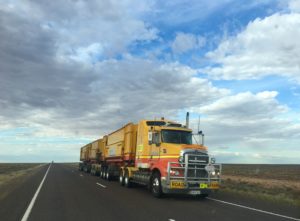 trucking-freight-trailer-express-freight-finance